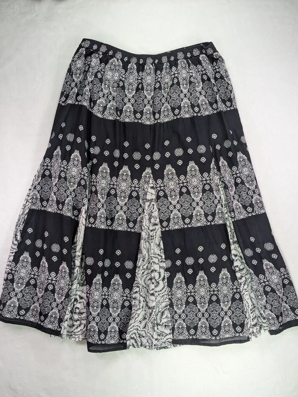 VTG Choices Womens XL Black White Medallion Paisley Boho Maxi Skirt